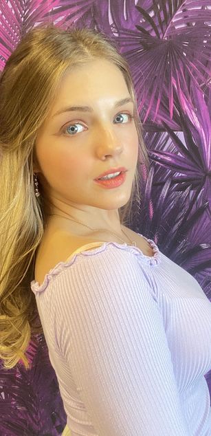 Model - LinaRose bdsm