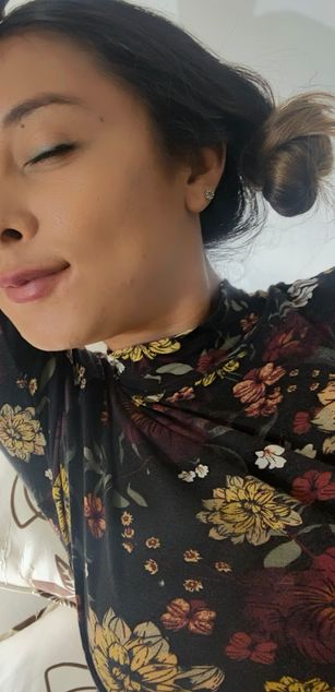 Model - Sarah_hard ass