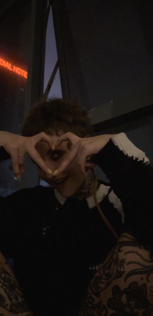 Model - LimaDirthael femdom