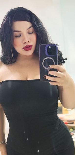 Model - Patronela deepthroat