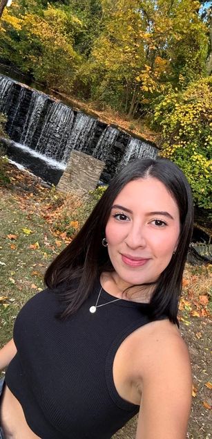 Model - Luna Carter JOI