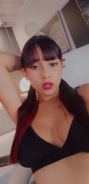 Model - Noa Dream bigtits