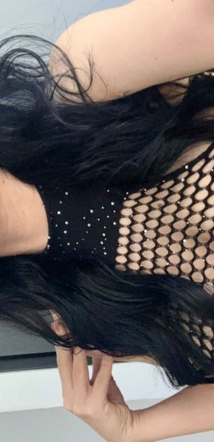 Model - lizzie ross deepthroat