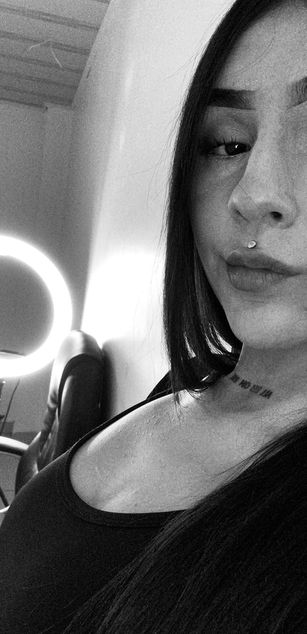 Model - Violet Blaze blowjob