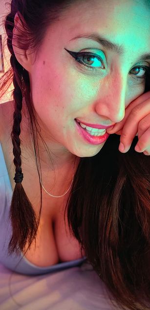 Model - Ckatterine_Ckatt curvy