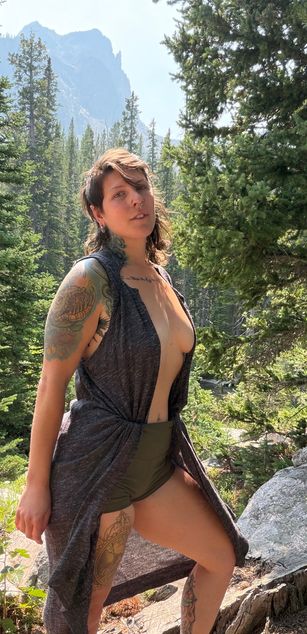 Model - Misty Moonbeam hairy