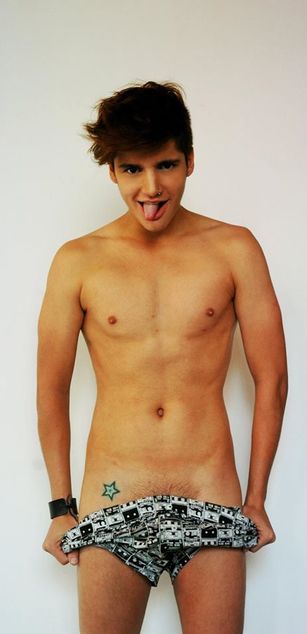 Model - Stephen dildo