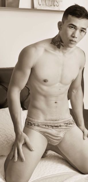 Model - Wilmer Nausa piercing