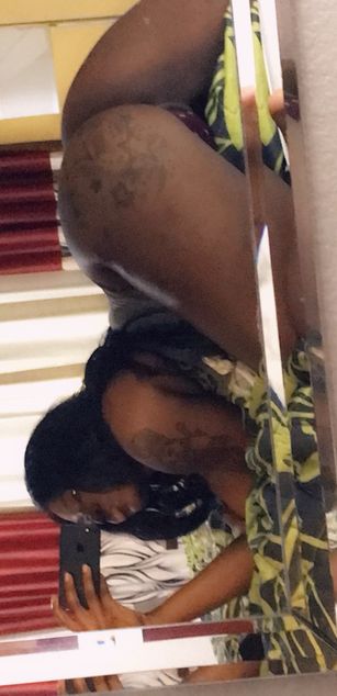 Model - Ladyd281 ebony