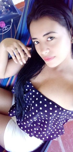 Model - laura_sweet atm
