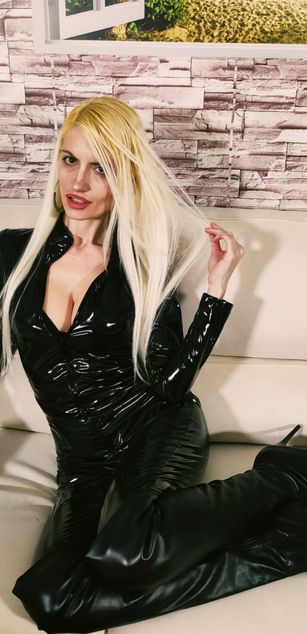 Goddess Marlena femdom Model - Goddess Marlena femdom