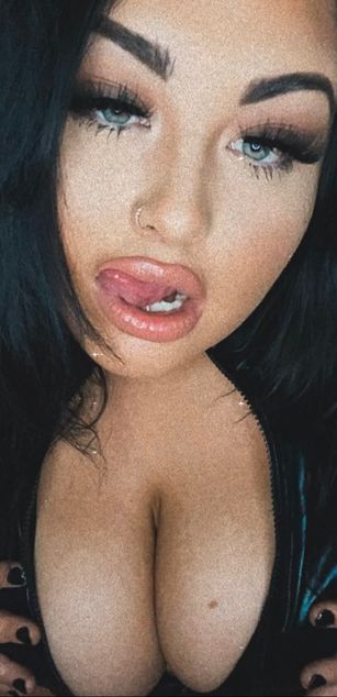 Model - Goddess Azia cuckold