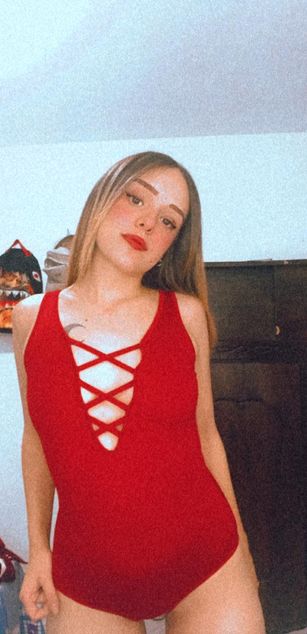Model - Emma_torres Blonde