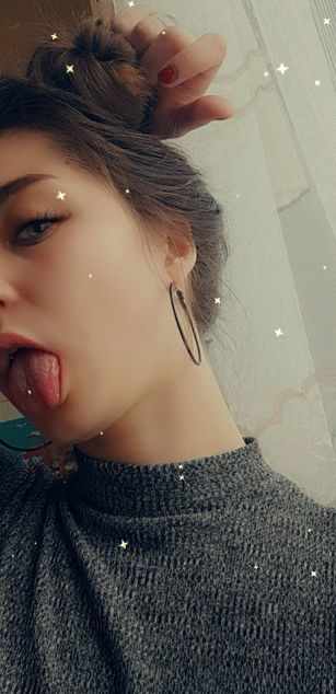 Model - Rousy Cool cum