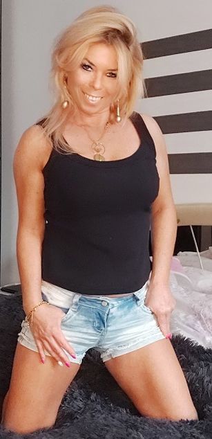 ArianeSexy heels Model - ArianeSexy heels