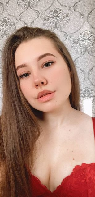 Model - Alice boobs