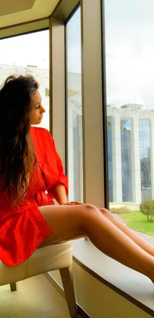 Model - Elletra domination