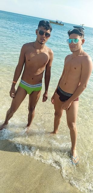 Model - sexburningboys couple