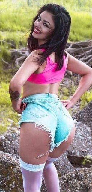 Model - BelleNicolle98 latina