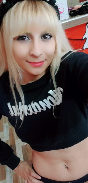 Model - Dasly Sunshine deepthroat