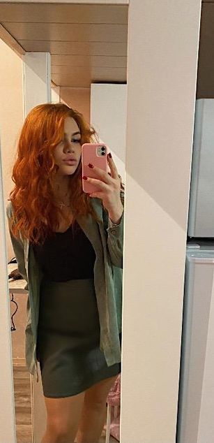 Model - Liana sexy