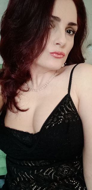 Model - sunrise joi