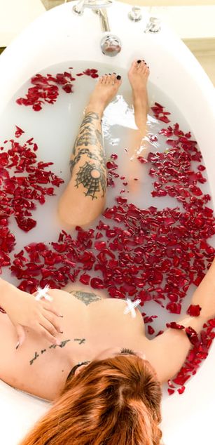 Model - VICTORIA_R98 hairy