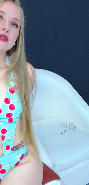 Emily Sumer deepthroat Model - Emily Sumer deepthroat