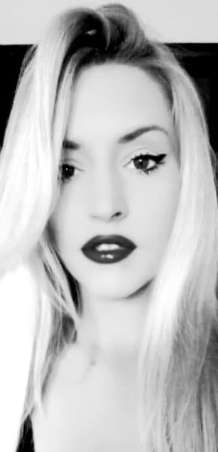 1FemDomQueen lips Model - 1FemDomQueen lips