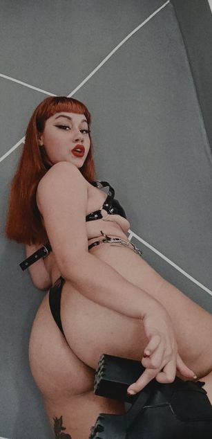 VICTORIA_R98 hairy Model - VICTORIA_R98 hairy