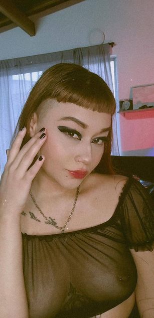 VICTORIA_R98 hairy Model - VICTORIA_R98 hairy