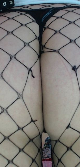 Model - AngelyDirtySquirt deepthroat