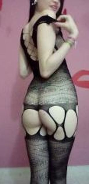 Model - Yayita XXX dildo