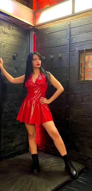 Model - Kleoxxx deepthroat