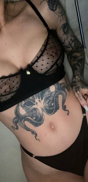 Model - NaomiLisss dp