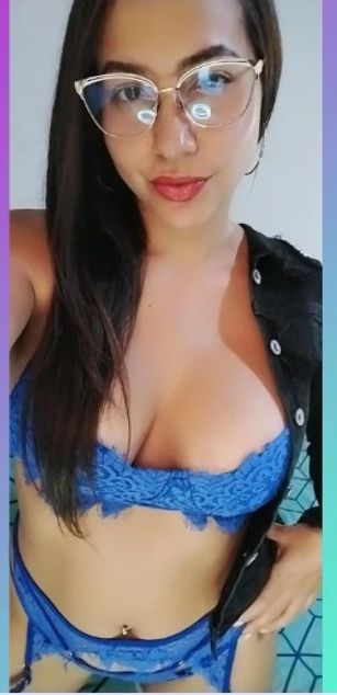 Aarina Flowers deepthroat Model - Aarina Flowers deepthroat