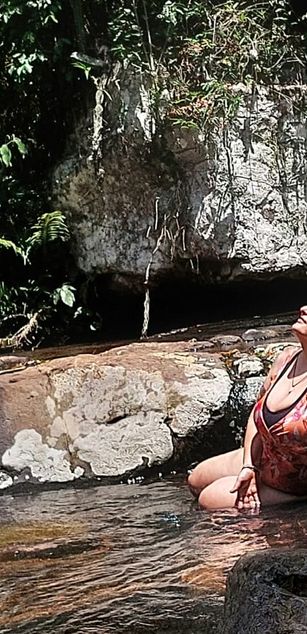 Model - Selene curvy