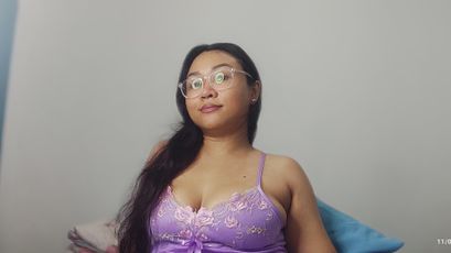 Tropical Babe - curvyasian