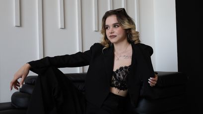 EmelyHoward on SkyPrivate