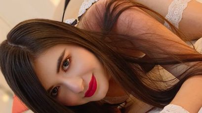 LiliCarterm on SkyPrivate