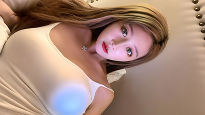 Yumi Rose on SkyPrivate