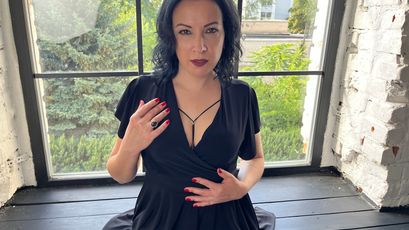 ElizabethSho on SkyPrivate