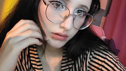 Mira Jade on SkyPrivate