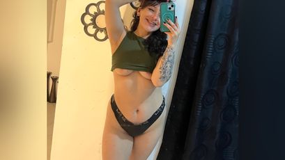 HollyDirtySlut on SkyPrivate