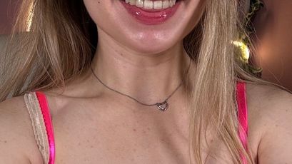 Mia live on SkyPrivate -  Mia on SkyPrivate