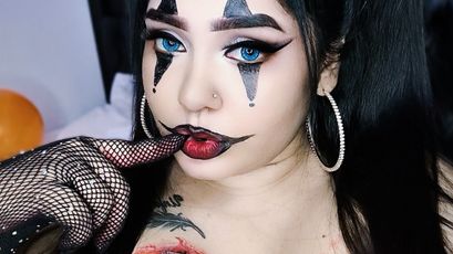 Freaky Aria live on SkyPrivate -  Freaky Aria on SkyPrivate