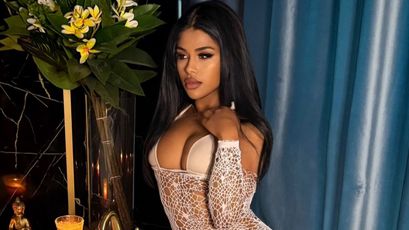 VivienneLoxley on SkyPrivate