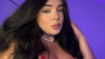 Arianita Stone on SkyPrivate