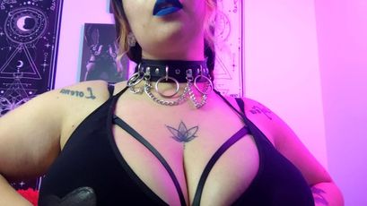 HollyBBW on SkyPrivate