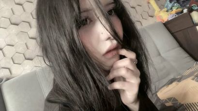 Marie on SkyPrivate